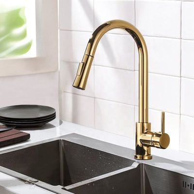 L'acciaio inossidabile placcante tira giù il rubinetto commerciale del lavandino del rubinetto della cucina