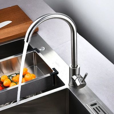 Preservativo caldo e freddo del bello di acciaio inossidabile rubinetto annerito della cucina